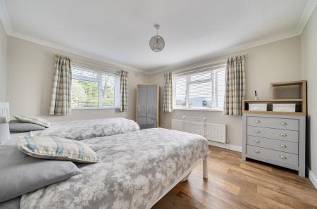 1431850-11-69c183...