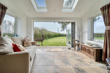 1431850-16-69c184...