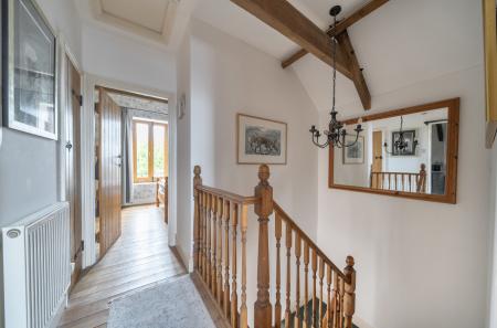 1434956-24-69c2c5...