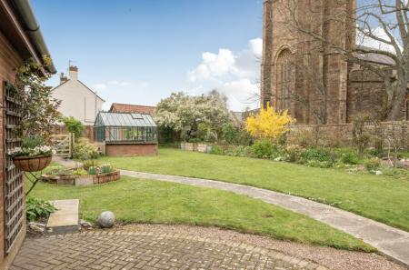 1434956-3-69c2c41...