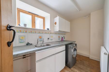 1434956-19-69c2c5...