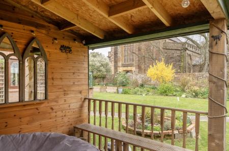 1434956-4-69c2c42...