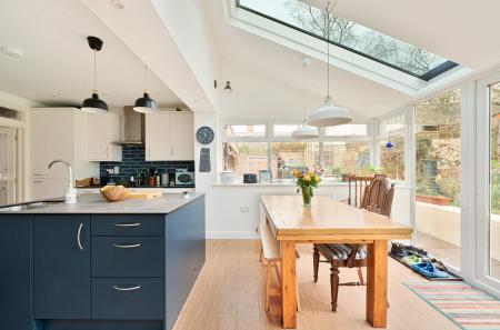 1433659-10-69c671...