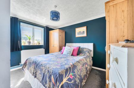 1-69cfe8aaa6649-1...