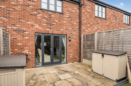 1432812-3-69c2c15...