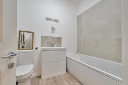 1432812-16-69c2c2...