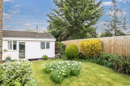 1436984-15-69cb9d...