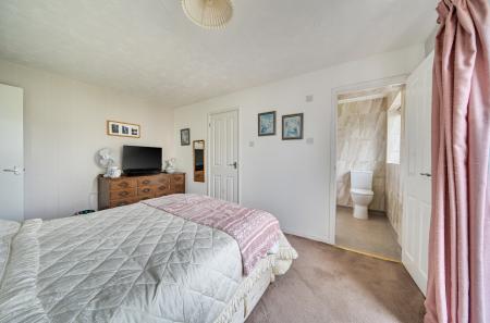 1436984-11-69cb9d...