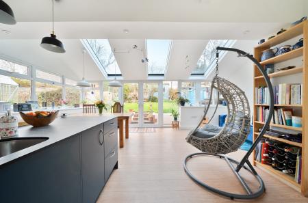 1433659-6-69c670f...