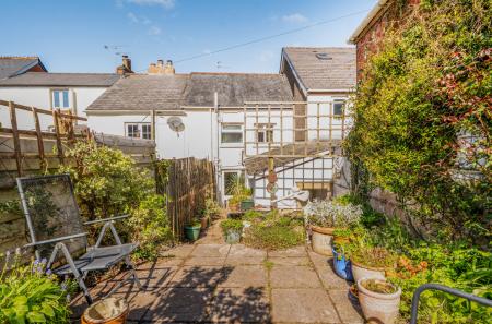 Mantle Street, Wellington, Somerset, TA21 - Webbers