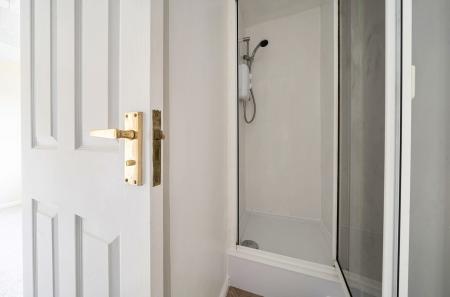 1442611-15-69de27...