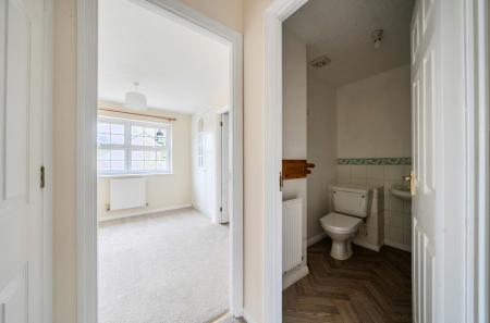 1442611-12-69de26...