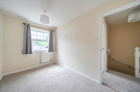 1442611-11-69de26...