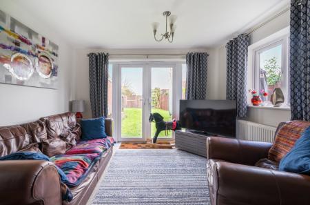 1410234-30-698624...