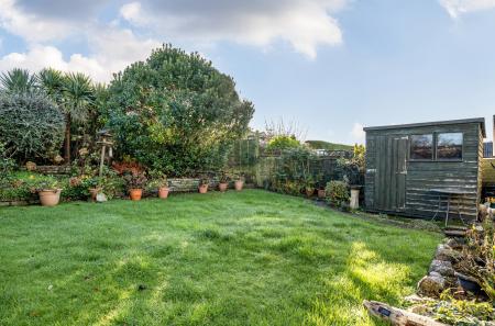 1387552-6-693045b...