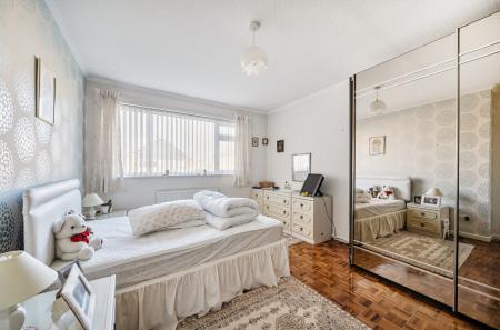 1387552-20-693047...