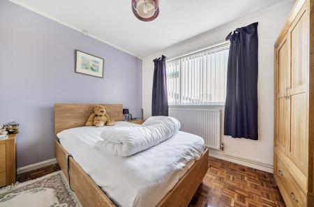 1387552-22-693047...