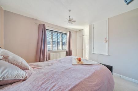 1387709-27-693c21...