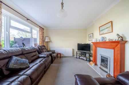 1399663-12-696a22...