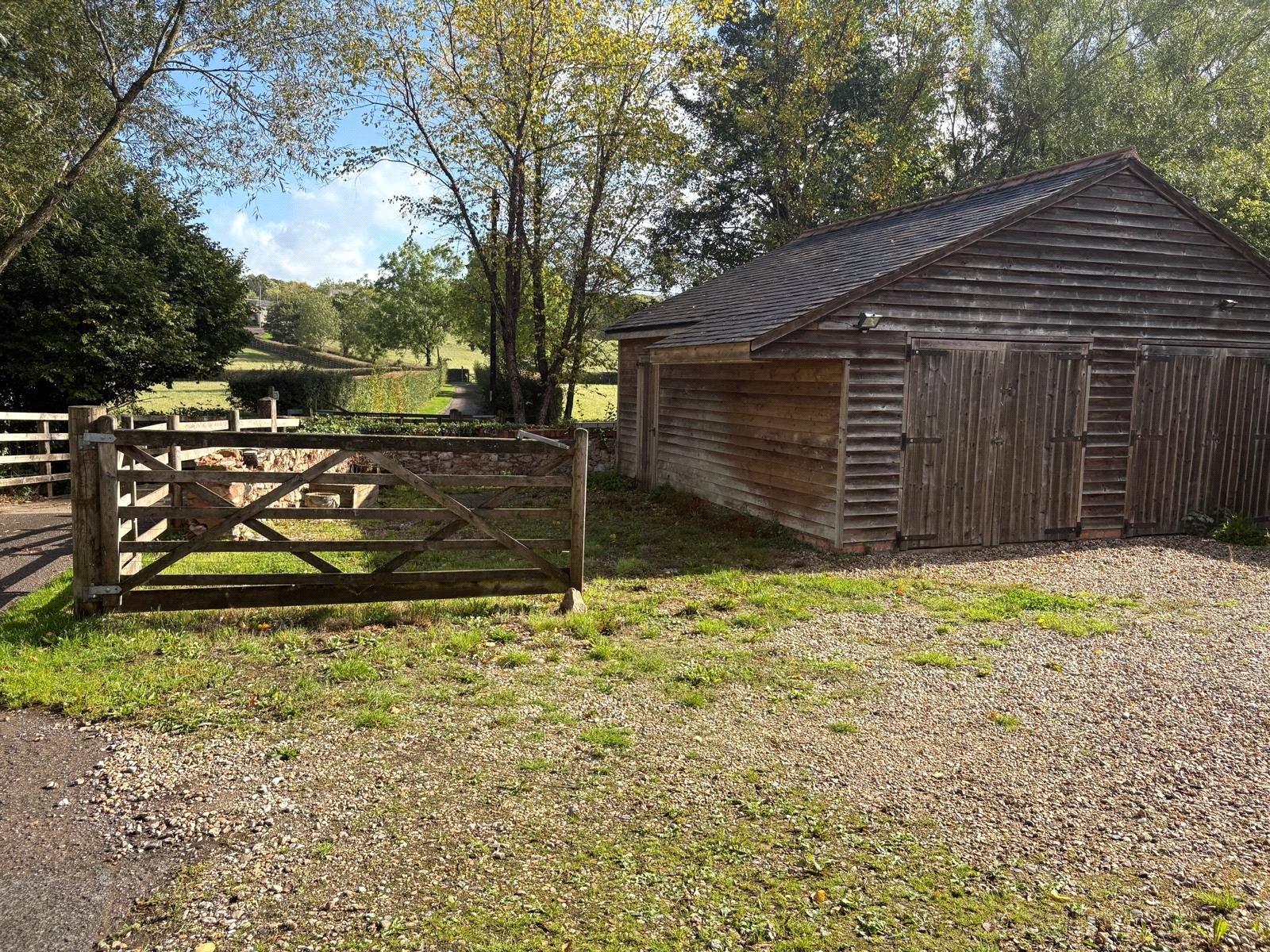 property-img