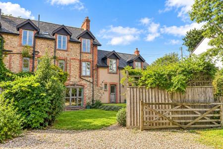 Mill Lane, Ashill, Cullompton, Devon, EX15 - Webbers