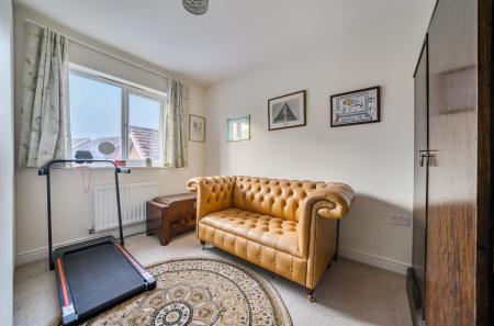 1383461-24-692882...