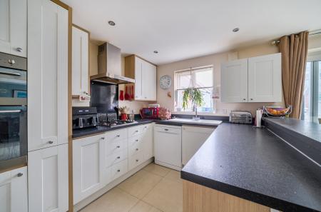 1383461-16-692882...