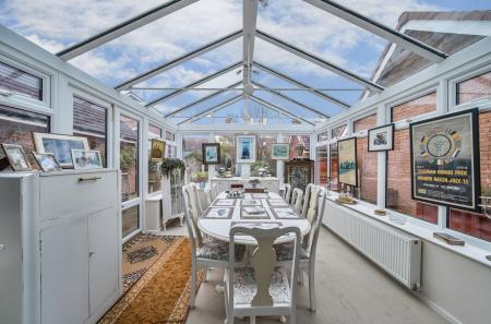 1383461-15-692881...