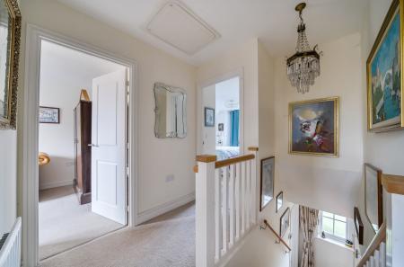 1383461-23-692882...