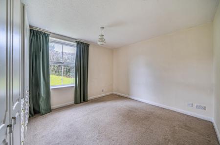 1407690-4-697ce77...