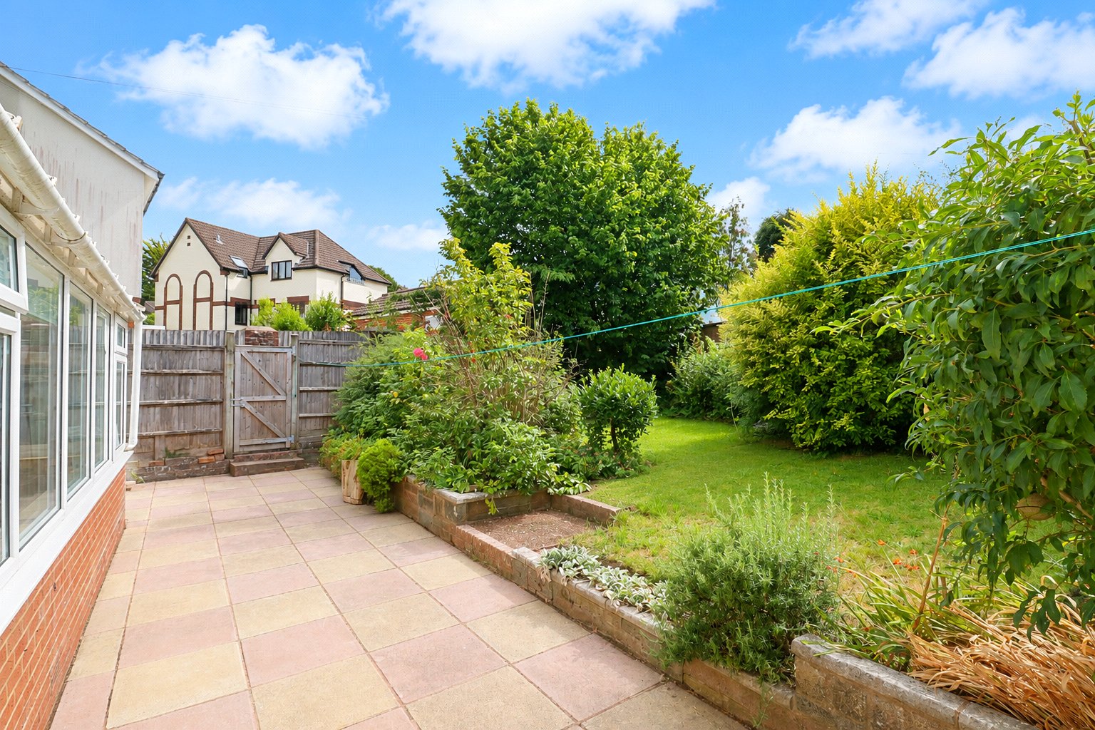 property-img