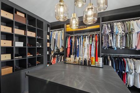 Walk in wardrobe