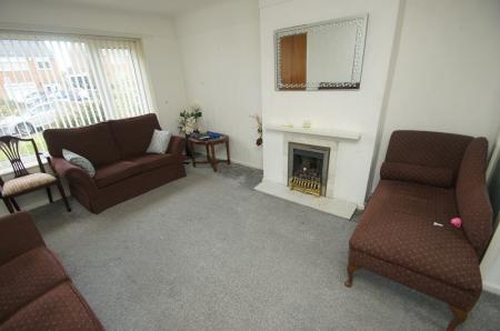 Vale Gardens, Whitby, Ellesmere Port, Cheshire. CH65