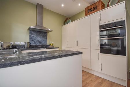36 Victoria Road Kitchen B.jpg
