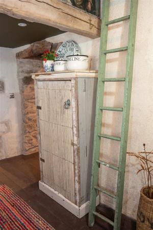 Castlehowe Kitchen d.jpg