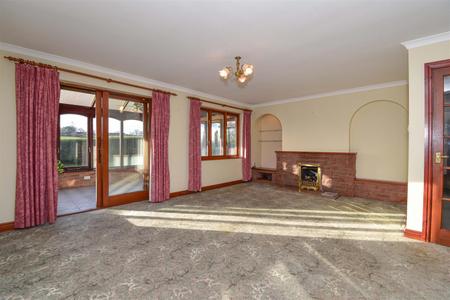 Lounge Dining Room