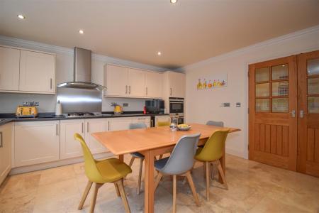 3 Penbury House Kitchen C.jpg