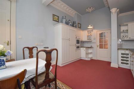 2 Sandath House Dining Kitchen B.jpg