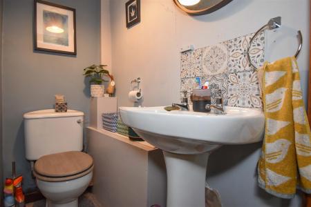 Talisman Bothy Cloakroom.jpg