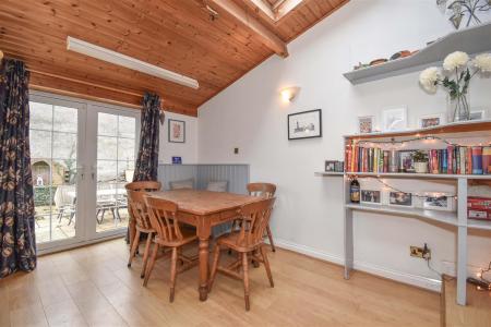 Breakfast/Day Room