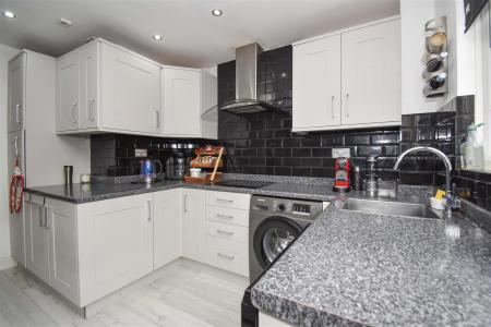 15 Macadam Way Kitchen C.jpg