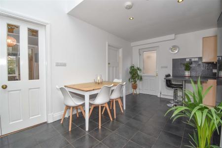 5 Carleton Road Dining Kitchen B.jpg