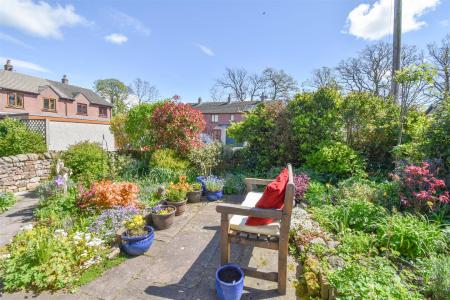 3 Bracken Cottages Garden B.jpg