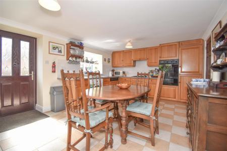3 Bracken Cottages Kitchen C.jpg