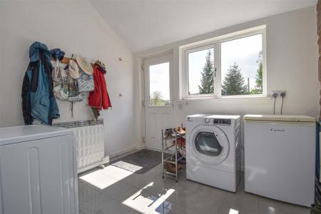 Rear Porch/Laundry
