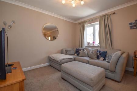 Lounge-Dining Room
