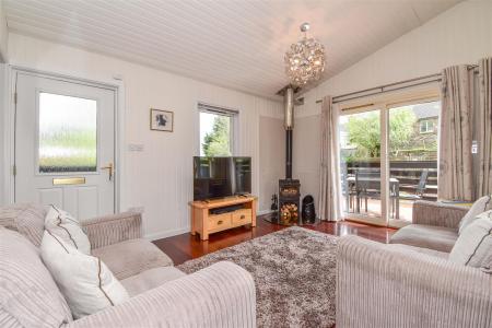 62 Gelndowlin Lodges Living Room A.jpg