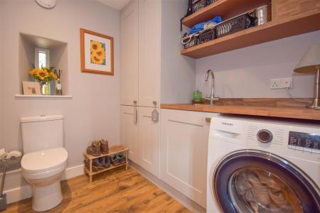 Utility/Cloakroom