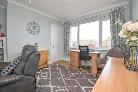 7 Netherend Road Living Room C.jpg