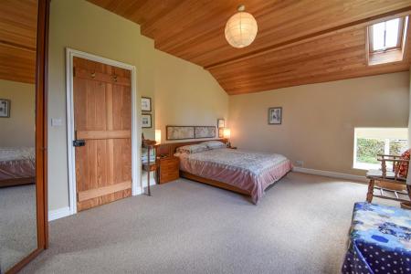 Pine Trees Cottage Bedroom 1 B.jpg